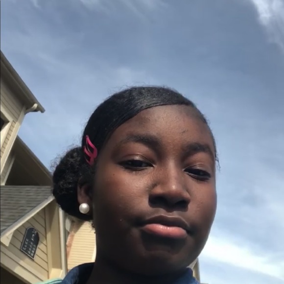 Meet your Posher, Amirah - Picture 1 of 1